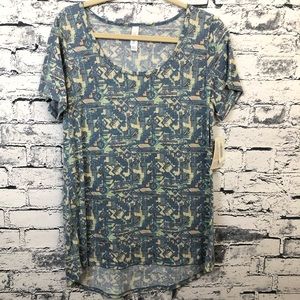 LuLaRoe L Classic T